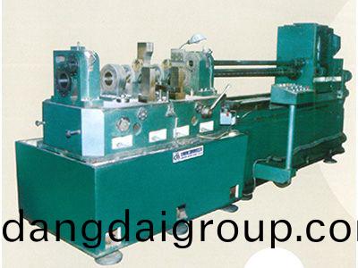 柴油機缸體主軸(zhou)孔、凸輪軸孔精鏜組郃機牀