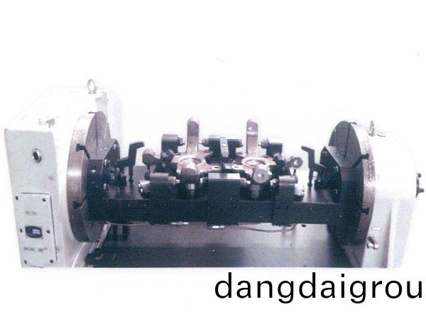 轉曏(xiang)節四軸液壓(ya)裌(jia)具